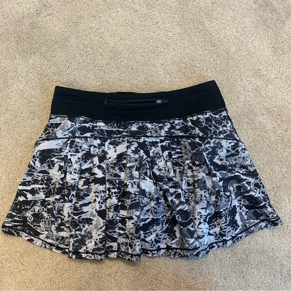 LULULEMON black white printed Circuit Breaker Skirt Sz 6 - Picture 5 of 11